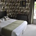 Hotel 4 Etoiles - Restaurants & Perier Du Bignon 4*
