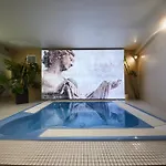 4 Etoiles - Restaurants & Perier Du Bignon Hotel