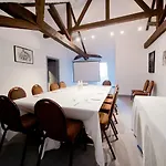 4 Etoiles - Restaurants & Perier Du Bignon 4*