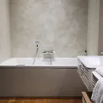 Hotel 4 Etoiles - Restaurants & Perier Du Bignon Laval (Mayenne)