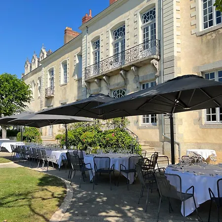 Restaurants & Perier Du Bignon Hotel