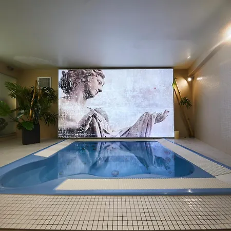 4 Etoiles - Restaurants & Perier Du Bignon Otel