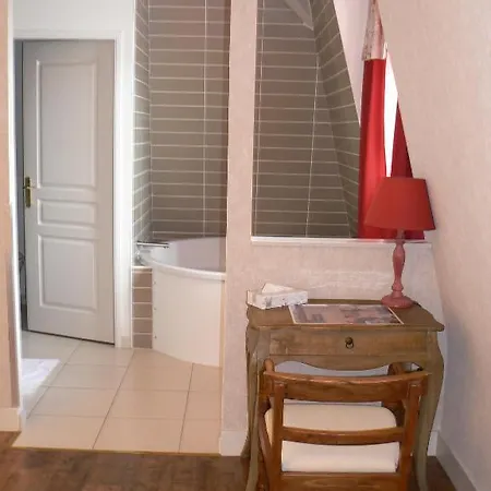 4 Etoiles - Restaurants & Perier Du Bignon Otel