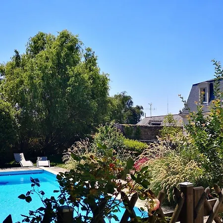 Restaurants & Perier Du Bignon Hotel 4*