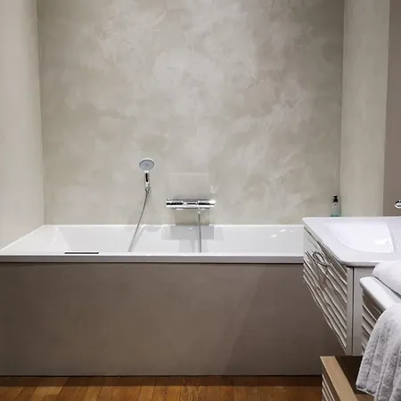 Hotel Restaurants & Perier Du Bignon Laval (Mayenne)