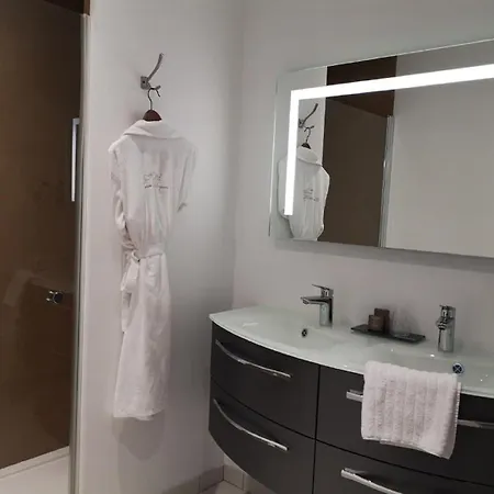 Restaurants & Perier Du Bignon