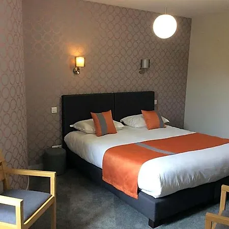 4 Etoiles - Restaurants & Perier Du Bignon 4* Laval