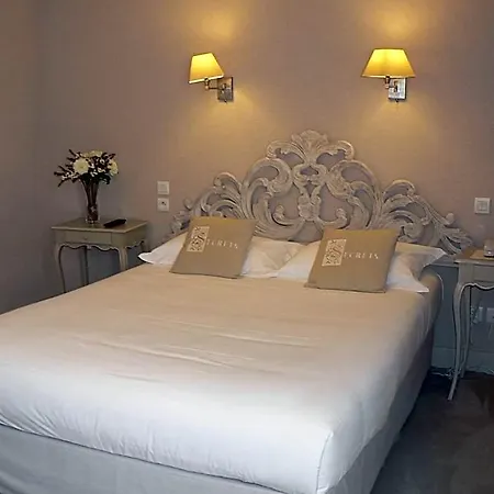4 Etoiles - Restaurants & Perier Du Bignon 4*