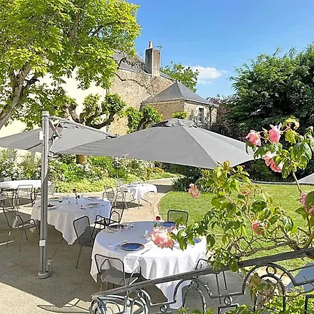 4 Etoiles - Restaurants & Perier Du Bignon 4* Laval