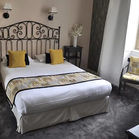 4 Etoiles - Restaurants & Perier Du Bignon Otel