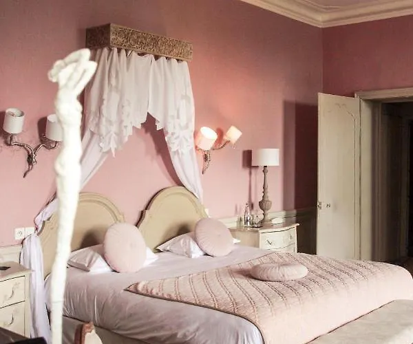 Hotel 4 Etoiles - Restaurants & Spa Perier Du Bignon מלון 4*