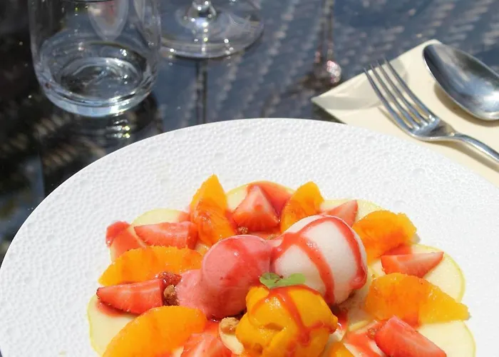 Hotel 4 Etoiles - Restaurants & Spa Perier Du Bignon מלון לאבאל