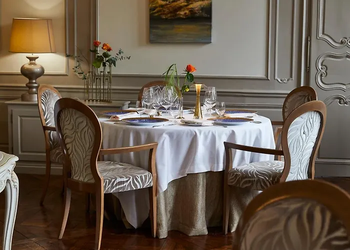 4 Etoiles - Restaurants & Perier Du Bignon Laval (Mayenne)