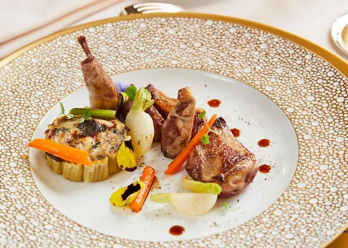 Hotel 4 Etoiles - Restaurants & Spa Perier Du Bignon מלון