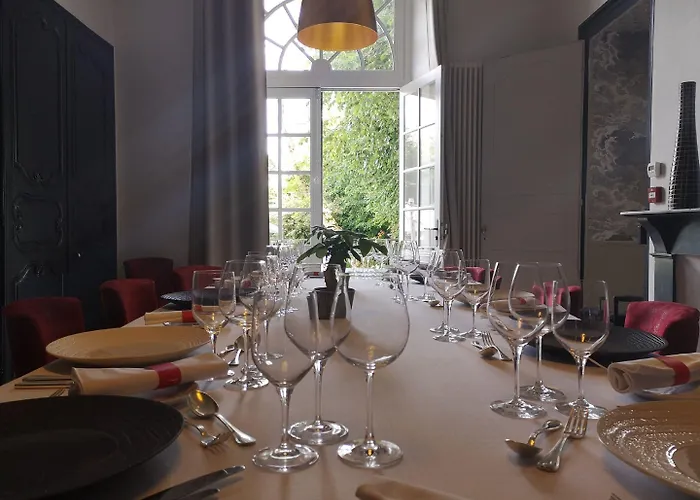 Hotel 4 Etoiles - Restaurants & Spa Perier Du Bignon מלון