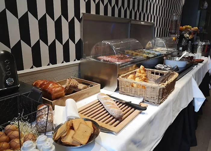 4 Etoiles - Restaurants & Perier Du Bignon