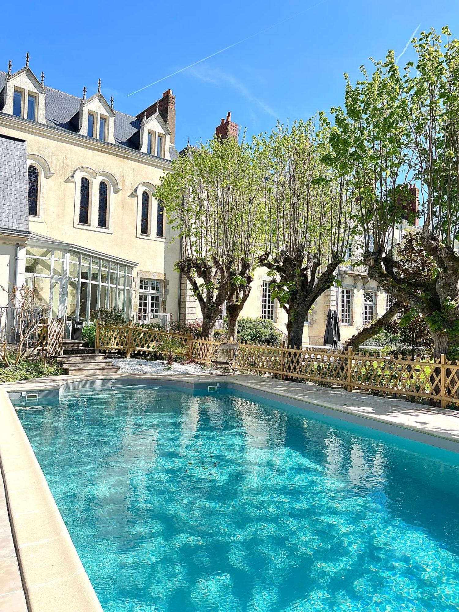 Hotel Hôtel&Spa Perier Du Bignon Laval (Mayenne), France - réserver ...